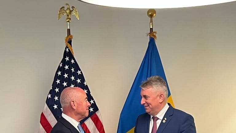 Lucian Bode prima veste după vizita în SUA A fost discutată perspectiva înfiinţării la Bucureşti a unui centru pentru investigarea infracţiunilor transfrontaliere