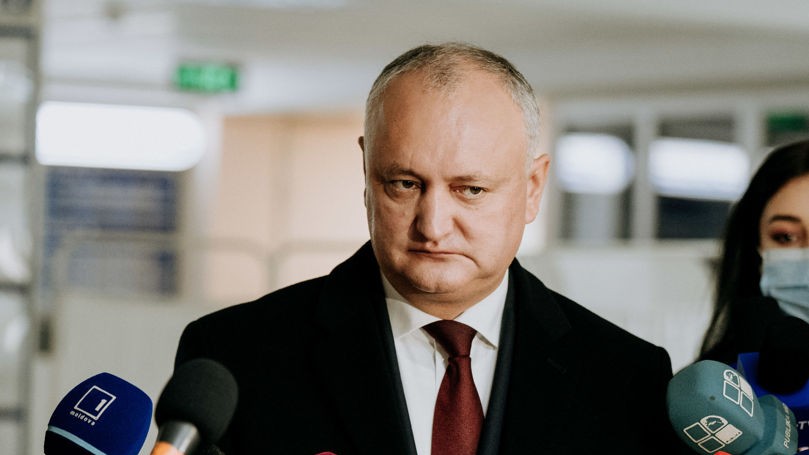 Percheziții acasă la Igor Dodon într-un dosar de trădare şi îmbogăţire ilicită. Fostul președinte al Moldovei reținut pentru 72 de ore