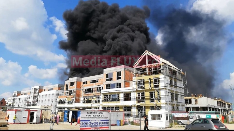 Incendiu uriaș în Nordul Bucureștiului. FOTOVIDEO EXCLUSIV