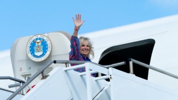 Jill Biden soția președintelui SUA vizită în România. Ce face Prima Doamnă a Statelor Unite în țară