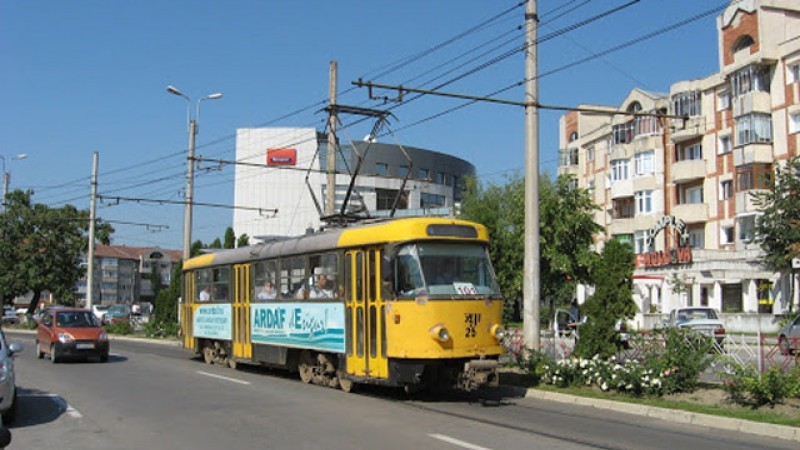 Fonduri europene pentru apucături românești. Un oraș va primi tramvaie noi deși nu mai are linii