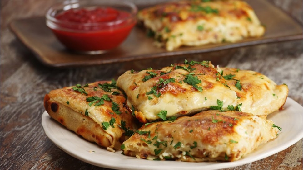 Rețetă clătite cu piept de pui. Perfecte pentru un aperitiv delicios