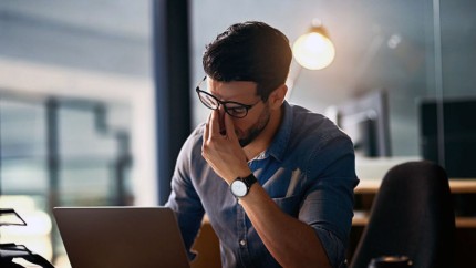 Top 5 lucruri care îți vor afecta ochii. Ai grijă de ei