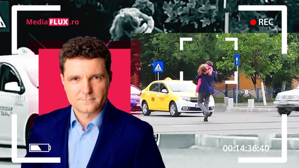 EXCLUSIV IMAGINI ȘOC. În timpul liber primarul Nicușor Dan e un cetățean iresponsabil. A traversat o șosea aglomerată în fugă prin loc nepermis cu copilul în brațe. VIDEO