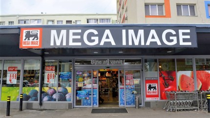 Super-tranzacție pe piața românească de retail Mega Image renunță la aproape 100 de magazine. Cine le preia