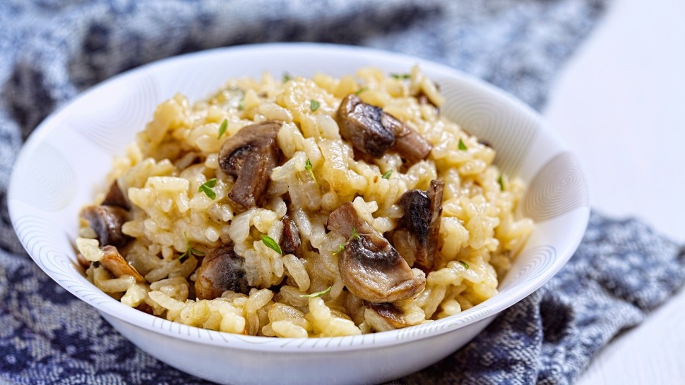 Rețetă risotto cu ciuperci. La fel de gustos ca cel cu fructe de mare
