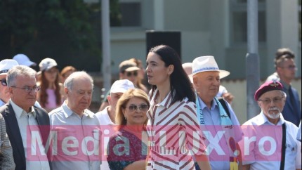 Clotilde Armand gafă la ceremonia Zilei Aviaţiei din București. Reacția lui Nicușor Dan spune totul | FOTO