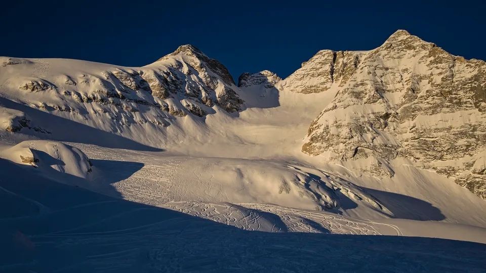 Vara furtunii perfecte. Climatologii avertizează că gheţarii din Alpi devin tot mai instabili şi mai periculoşi
