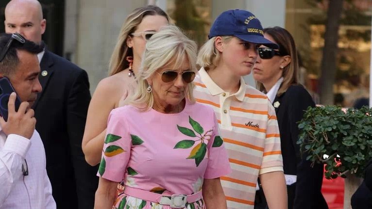 Povestea espadrilelor spaniole Castañer pe care le-a cumpărat Jill Biden de la Madrid