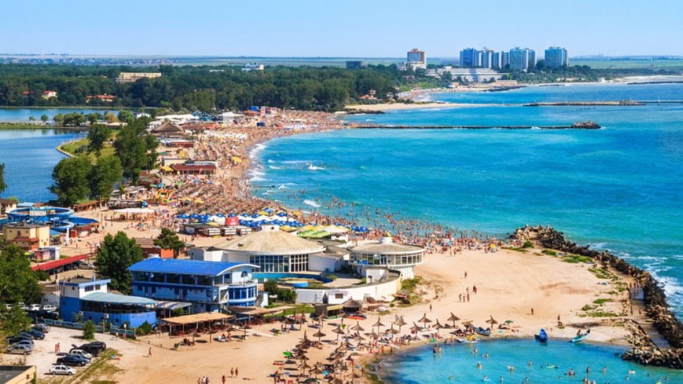 Locuri de muncă în sezonul estival. Salariile ajung la 6.500 de lei fără studii superioare