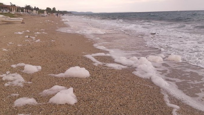 Cum a supraviețuit un turist 20 de ore în apă în marea Egee. Noaptea a fost cruntă