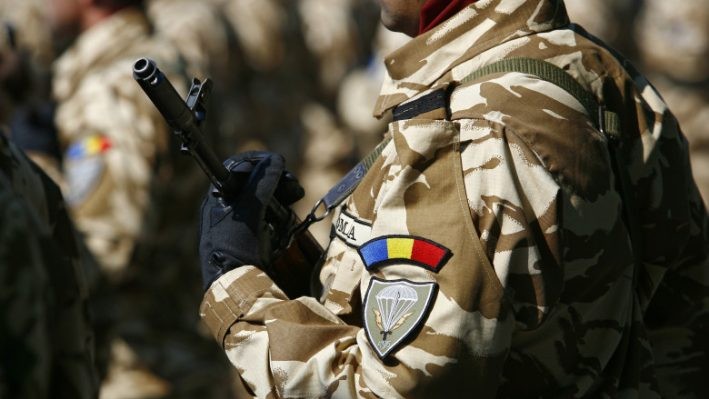 Proiect controversat la MApN românii din Diaspora obligați să se întoarcă în țară în caz de război