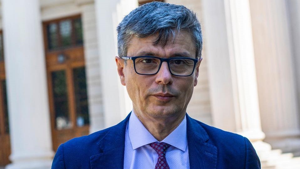 Virgil Popescu ministrul Energiei anunț pentru milioane de români Nimeni nu va plăti peste plafon la curent şi gaz