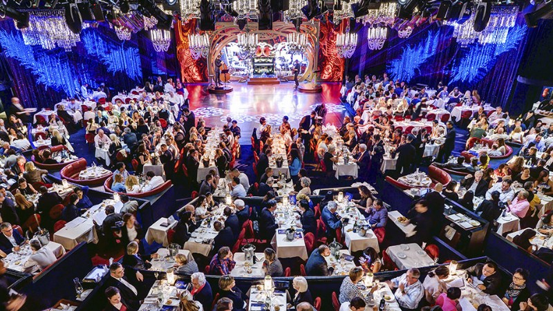 S-a închis Lido istoricul cabaret din Paris. Era locul preferat al lui Alain Delon dar și al lui Winston Churchill