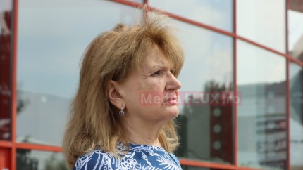 Maria BĂSESCU client de LUX la un magazin de tablouri din centrul comercial din Băneasa | IMAGINI PAPARAZZI