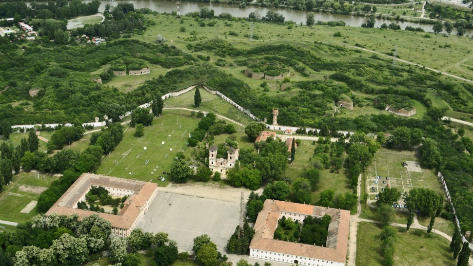 Top 5 obiective turistice în Arad. Sunt de-a dreptul minunate