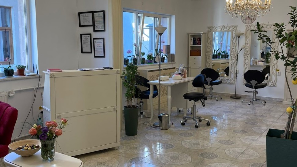 Noi creșteri de prețuri la saloanele de înfrumusețare. Riscul major cu care se confruntă acestea