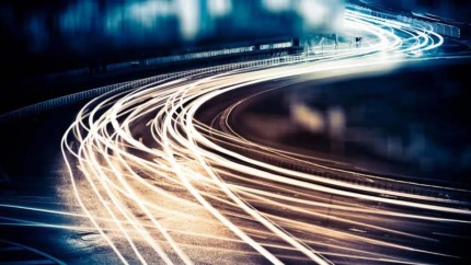 O fiziciană a reușit să încetinească viteza luminii până la 60 kmh