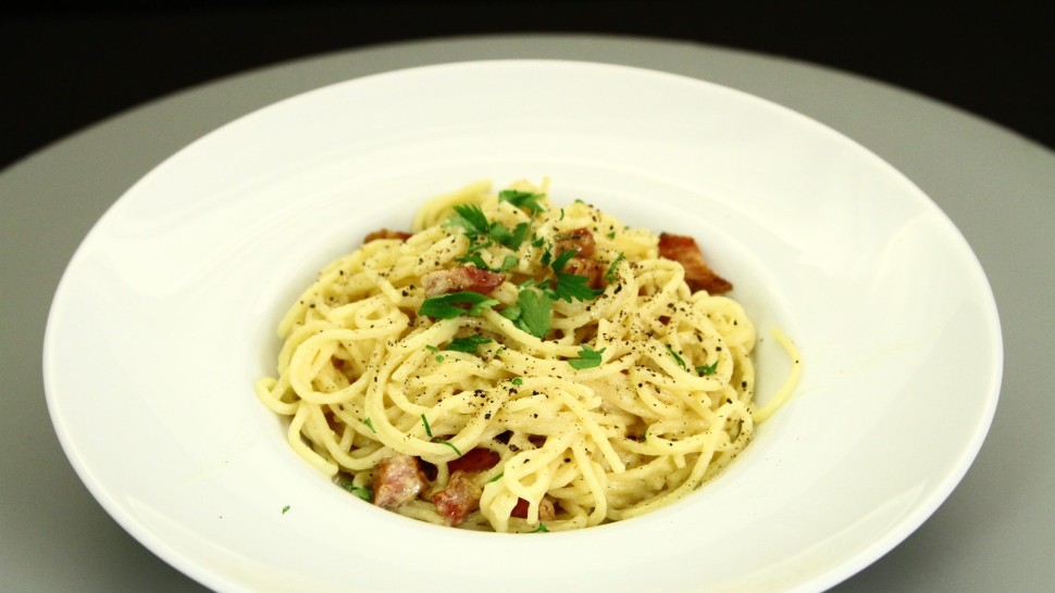 Rețetă paste carbonara. Simplu și gustos