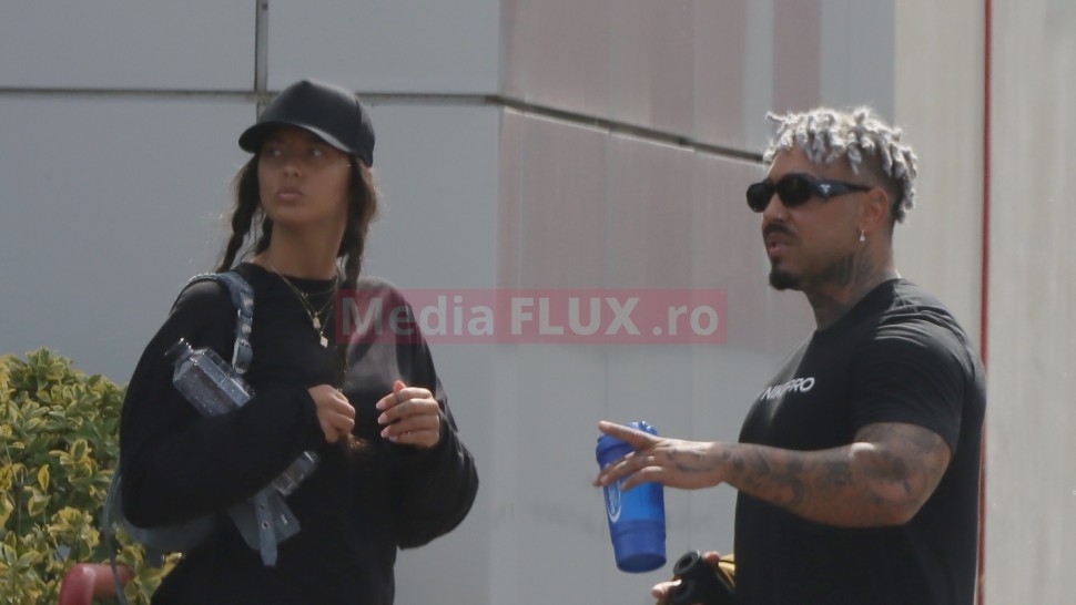 Antonia și Alex Velea tratați mai ceva ca fețele regale. Artiștii luați de șofer de la shopping | IMAGINI PAPARAZZI