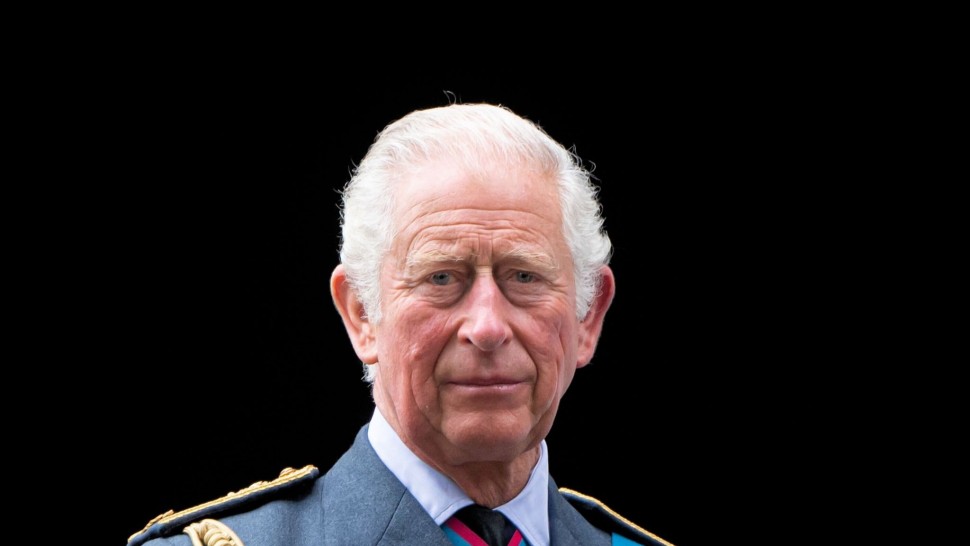 Se schimbă banii în Marea Britanie intră noile lire sterline cu portretul Regelui Charles al III-lea. Când vor fi puse în circulație