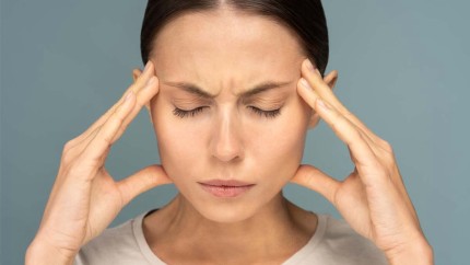 De ce vara ne doare mai des capul. Sfaturi care te vor ajuta să previi migrenele