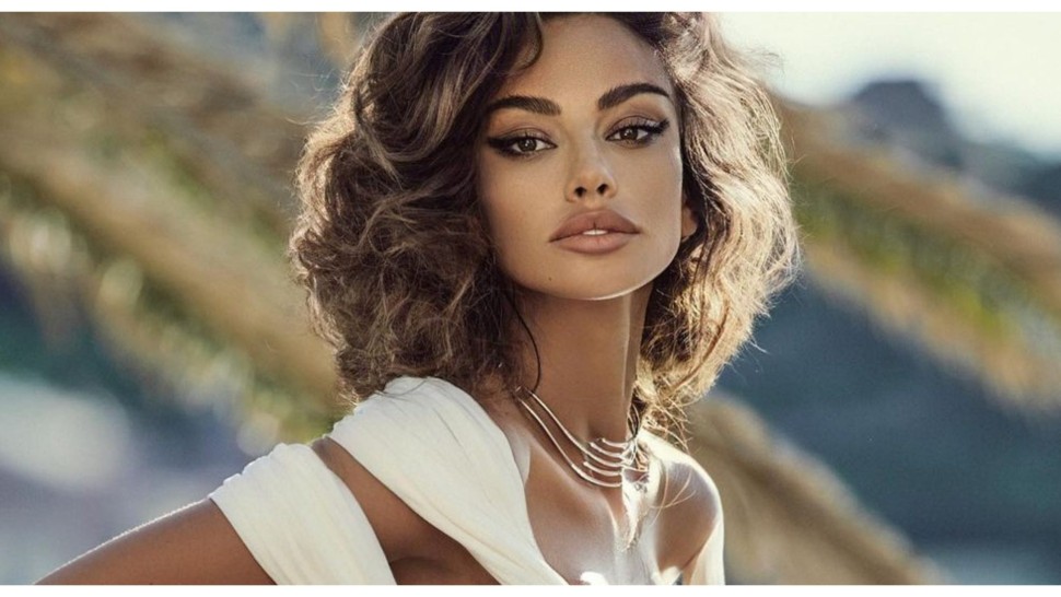 Mădălina Ghenea în costum de baie. S-a lăsat fotografiată de fiica ei de 5 ani. Ce-a ieșit | IMAGINI