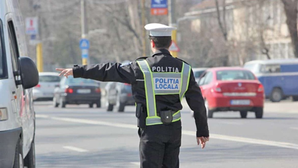 Proprietarii mașinilor obligați să spună și polițistului local datele de identificare a persoanei căreia i-a încredinţat automobilul
