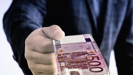 Românii ar putea face plăți instant în euro în orice țară din UE. De la plata facturilor la transferuri urgente