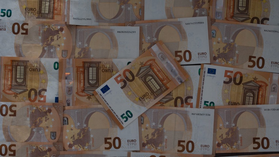 2023 vine cu câte 50 de euro de persoană la fiecare două luni. Nicolae Ciucă confirmă că se vor da măcar până în vară