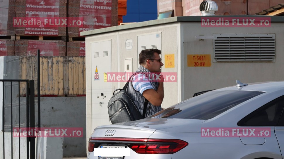 Ovidiu Toma unul dintre românii care participă la petrecerea de la Bran se pregătește de decolare | FOTOVIDEO