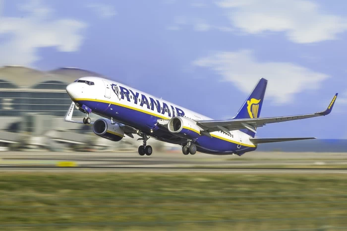 Zbor de 9 kilometri între aeroporturile Băneasa și Otopeni