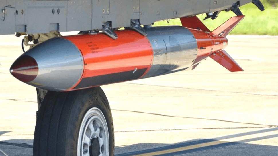 Americanii aduc în Europa cea mai importantă bombă nucleară din arsenalul SUA bomba gravitațională B61-12