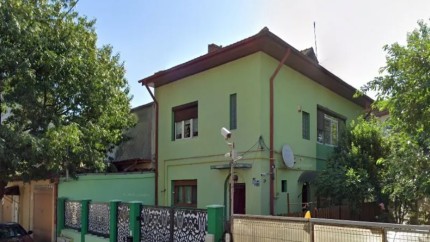 Amenzi mari pentru românii care stau la curte. Ce nu au voie sub nicio formă să facă în propria gospodărie