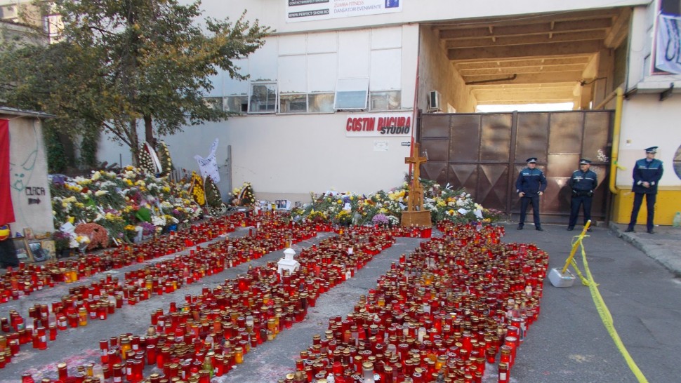 Astăzi se împlinesc 7 ani de la tragedia din Colectiv. Comemorare a celor 65 de victime din urma incendiului. Vor fi organizate mai multe evenimente