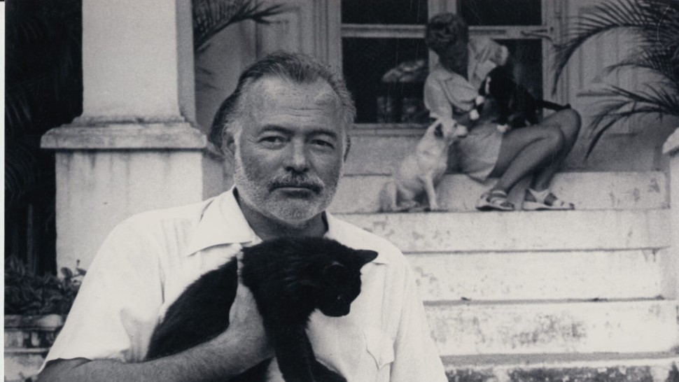 Reţeta hamburgerului preferat al lui Ernest Hemingway. Secretul a fost dezvăluit de soția sa Mary