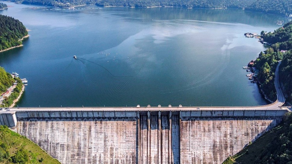 Top 5 lacuri de acumulare foarte întinse la noi în țară