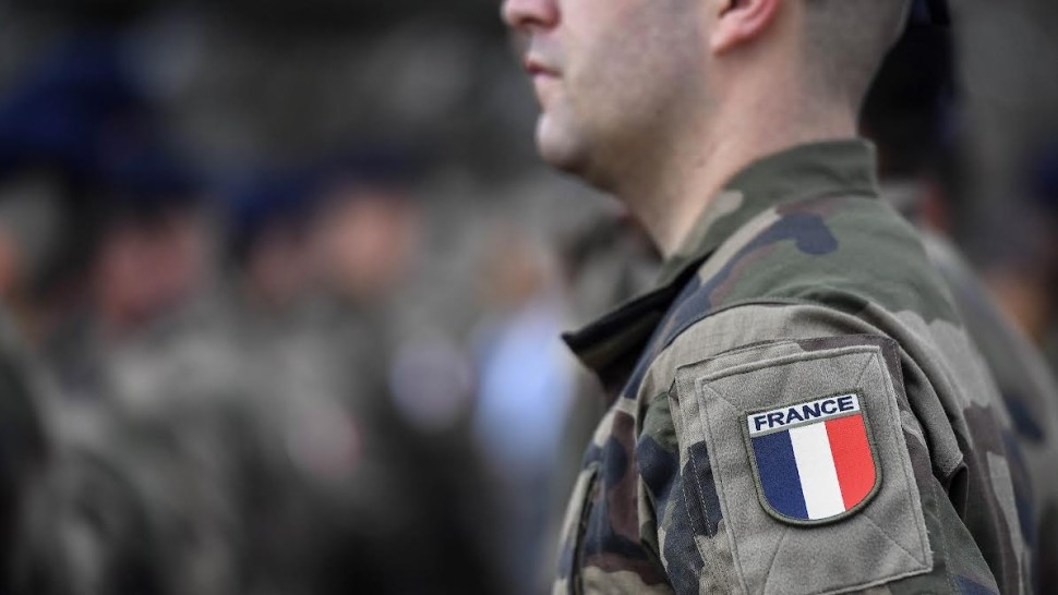 Ipoteza sinuciderii militarului francez e din ce în ce mai clară. Ce date au obținut legistii