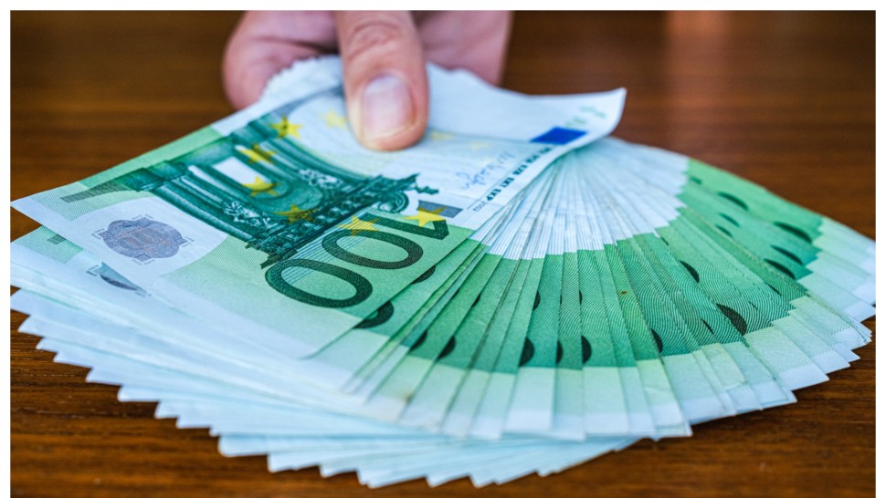 Bulgaria se pregătește să bată monedă euro