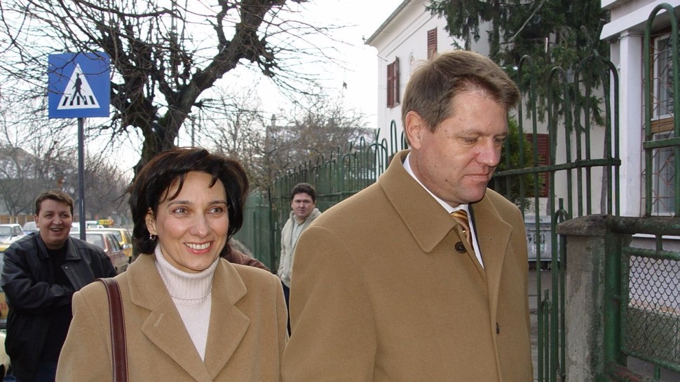 40 de ani de relație Cum a început povestea de dragoste dintre Carmen și Klaus Iohannis