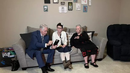 Poveste uluitoare o femeie a fost găsită la 50 de ani de când fusese răpită. Cum a reușit familia să-i dea de urmă