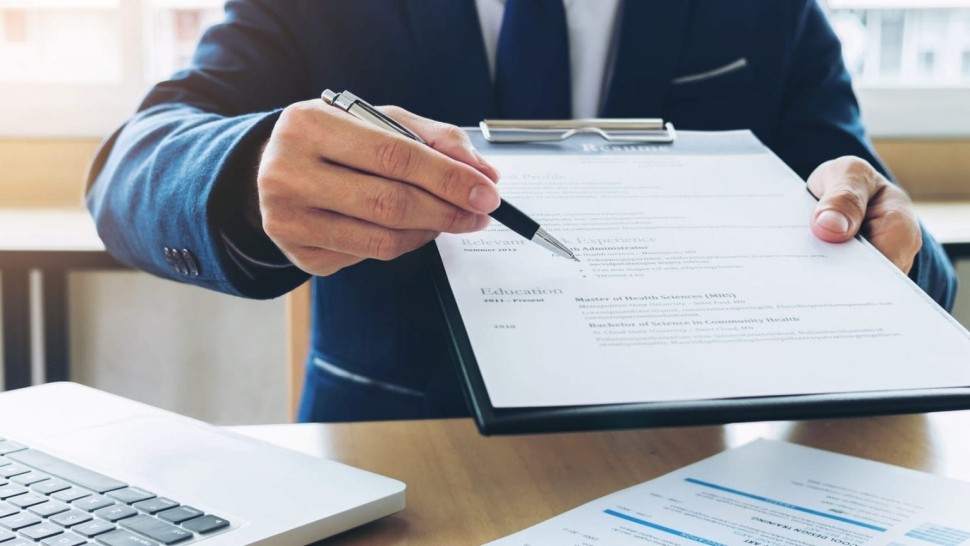 Firmele vor putea fi înmatriculate exclusiv online. Ce spune noua lege a comerțului