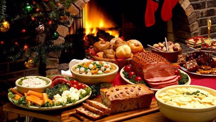 Masa de Crăciun va fi mai scumpă cu 50 la sută în acest an. Estimările specialiștilor din industria alimentară