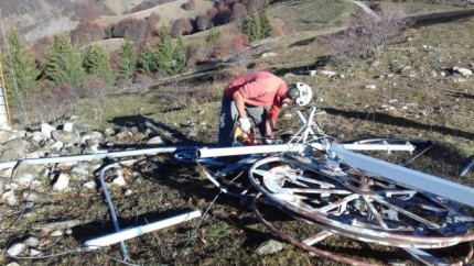Un sat din Alpi a început demontarea telescaunului. Pe vremuri aici era o școală de schi dar de 15 ani nu a mai fost zăpadă