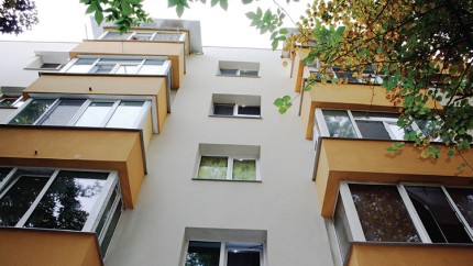 10.000 de euro credite garantate de stat pentru reabilitarea termică a locuințelor. Peste 500.000 de cetăţeni ar putea beneficia de schema de finanţare