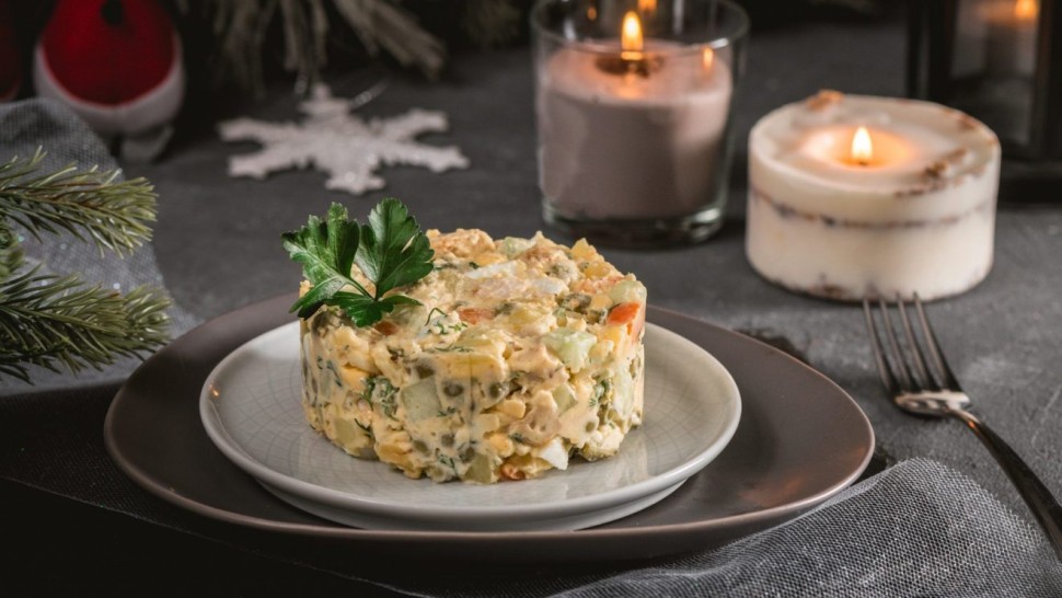 Rețetă salata boeuf. Specifică Anului Nou