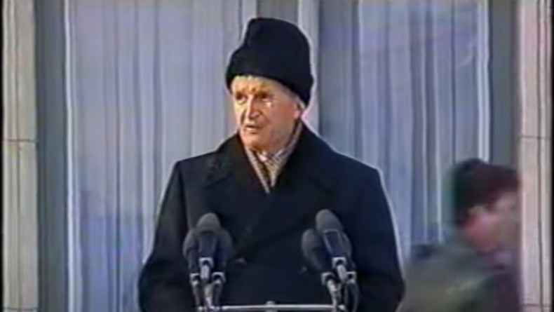 Ultimul discurs al lui Nicolae Ceaușescu în fața oamenilor muncii. Vă mai dau 100 de lei la pensie expresia rămasă celebră până în zilele noastre