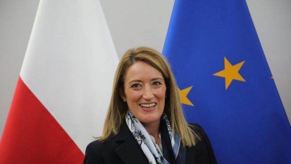 Președinta Parlamentului European vine în România. Roberta Metsola va răspunde întrebărilor românilor