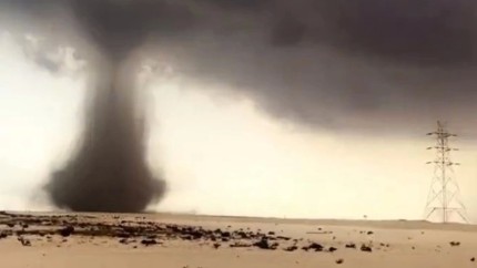 A plouat cu gheață în Qatar O tornadă uriașă a lovit țara în prima zi de pauză a Campionatului Mondial
