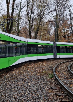 PMB anunță că va achizițona cu fonduri europene 100 de troleibuze și 79 de tramvaie noi pentru Capitală